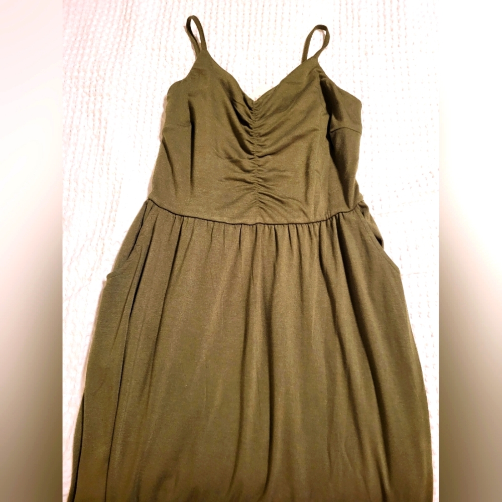 Yathon A Line Spaghetti Strap Sundress with Pockets Size Small